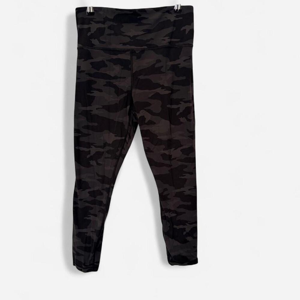 Athleta black camo leggings size